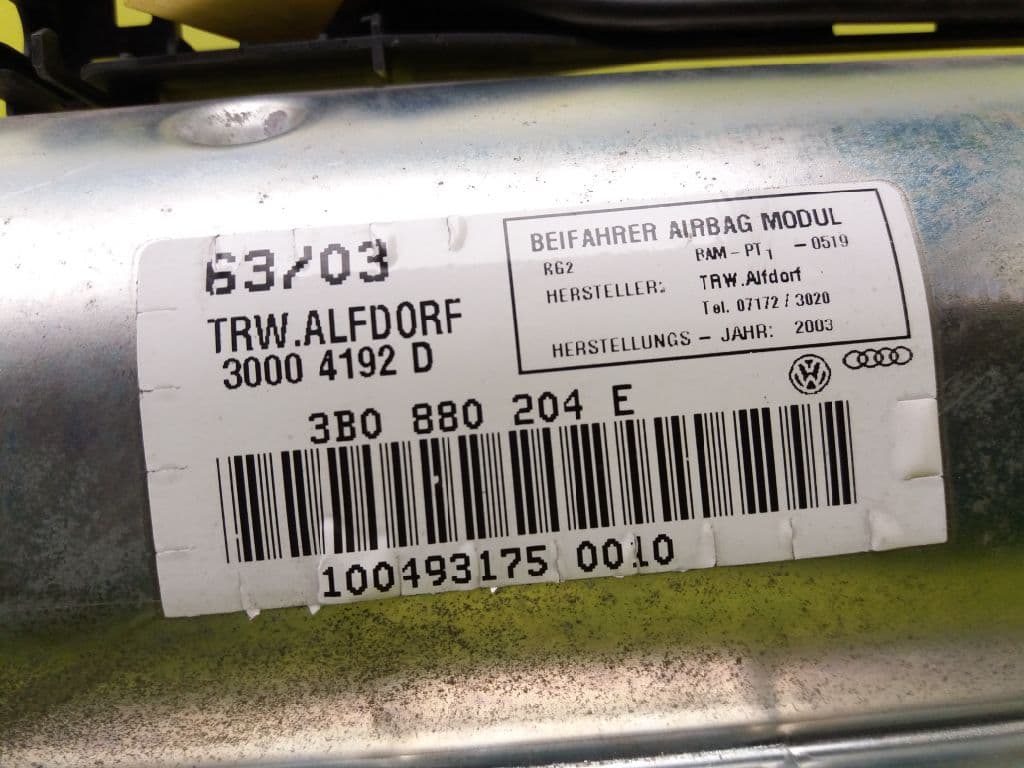 Airbag delantero derecho VOLKSWAGEN PASSAT BERLINA (3A2) 3