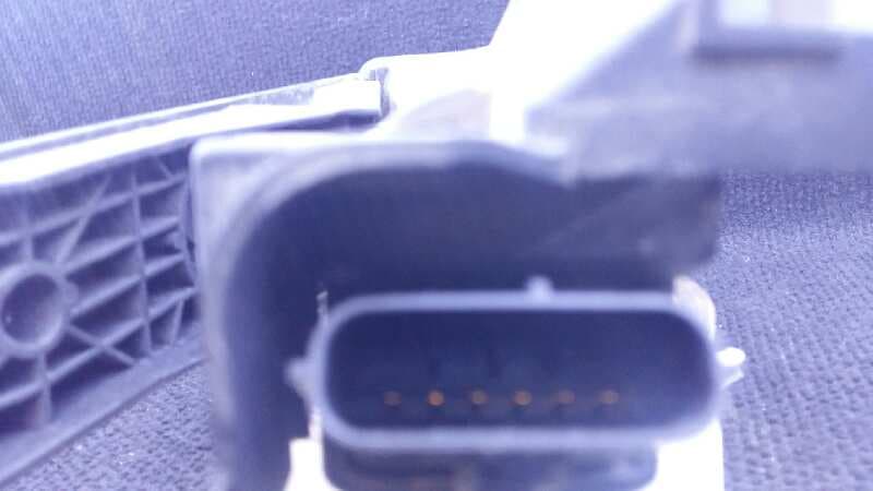 Pedal acelerador VOLKSWAGEN PASSAT VARIANT (3A5) 3