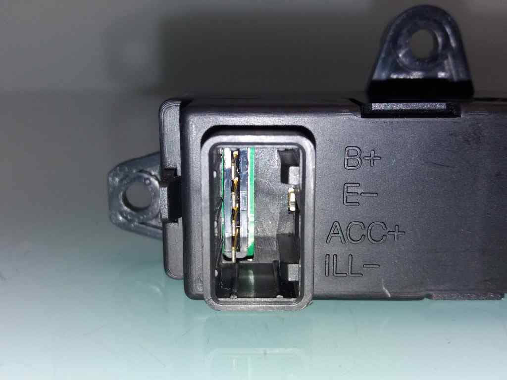 Pantalla multifuncion KIA RIO 5