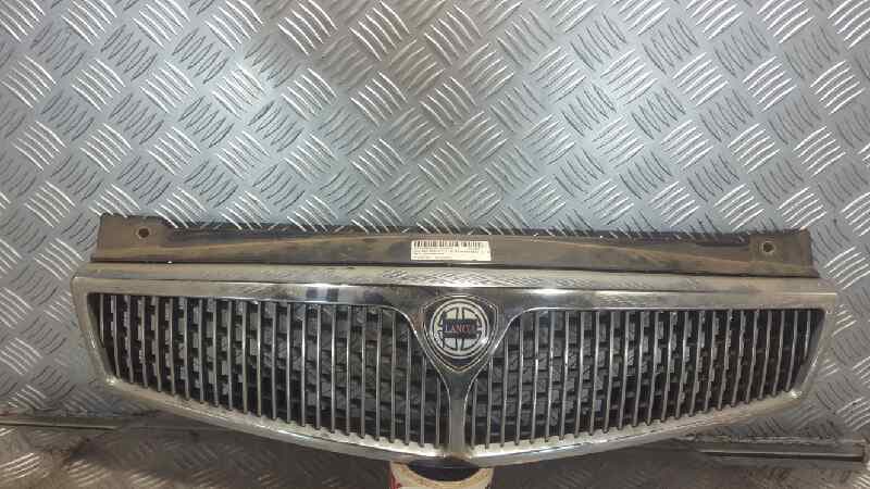 Rejilla delantera LANCIA DELTA