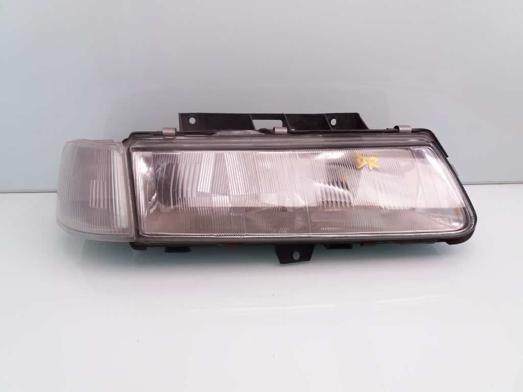 Faro derecho CITROEN XANTIA BERLINA