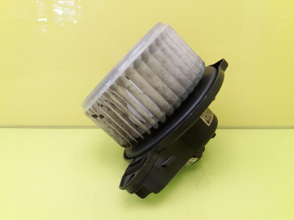 Motor calefaccion AUDI A6 BERLINA (4F2) 3