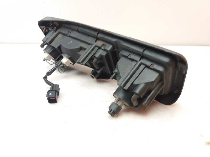 Piloto trasero derecho paragolpes MITSUBISHI MONTERO PININ (H60/H70) 2