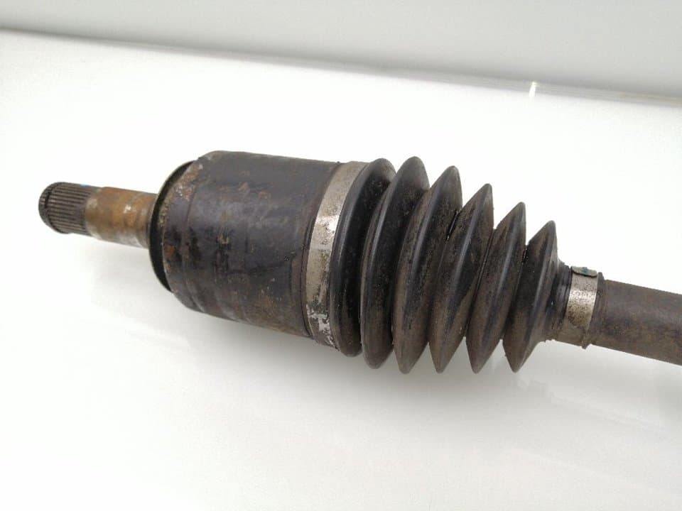 Transmision delantera izquierda MERCEDES-BENZ CLASE M (W164) 4