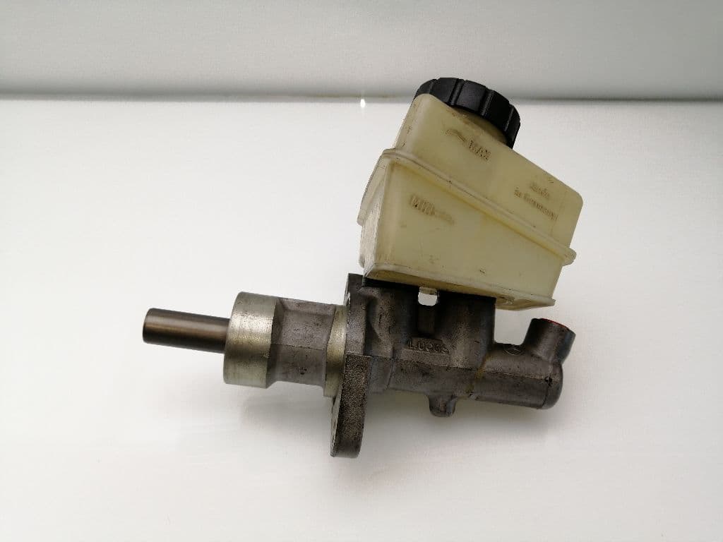 Bomba freno MERCEDES-BENZ CLASE C (W204) BERLINA