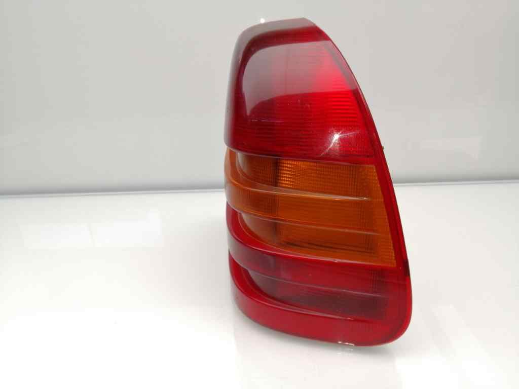 Piloto trasero derecho MERCEDES-BENZ CLASE C (W204) BERLINA 5