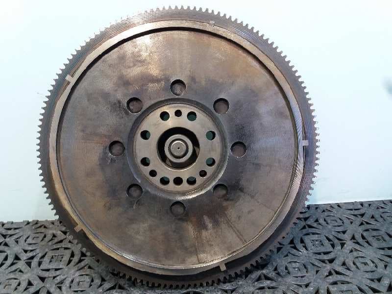 Volante motor MERCEDES-BENZ CLASE C (W204) BERLINA 4