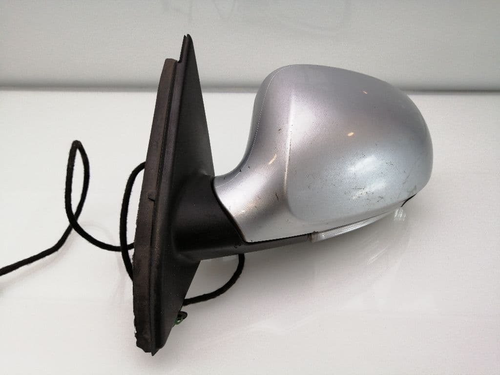 Retrovisor izquierdo VOLKSWAGEN PASSAT LIM 5
