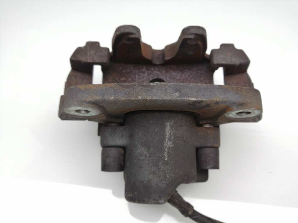 Recambio BMW X5 (E70) ref. 34116773132 2