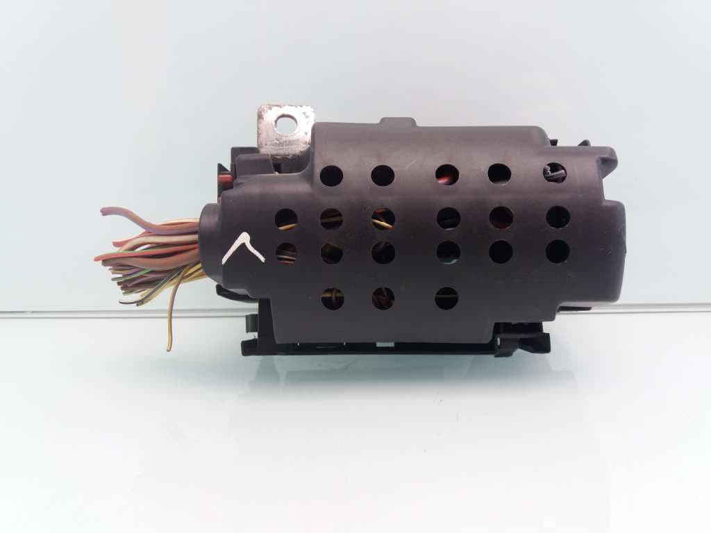 Caja reles / fusibles OPEL CORSA D 3