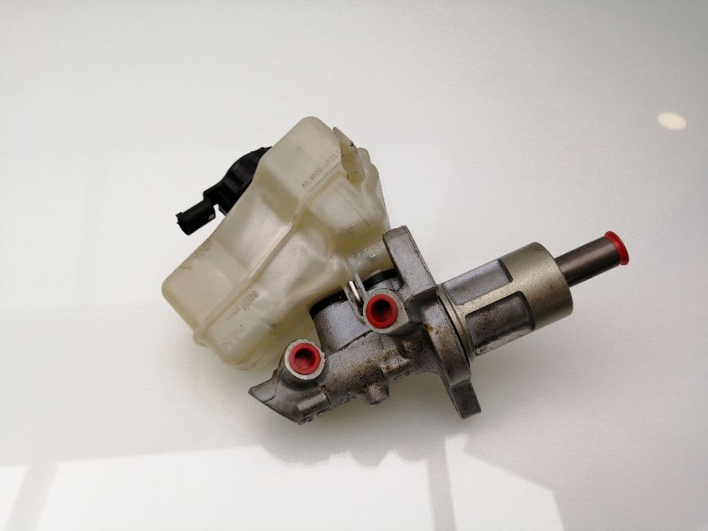 Bomba freno BMW SERIE 3 BERLINA (E90) 5