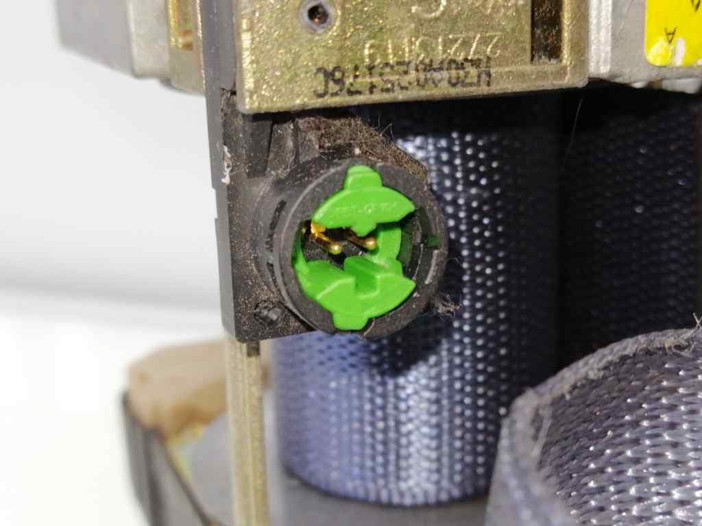 Cinturon seguridad delantero derecho MERCEDES-BENZ CLASE C (W203) BERLINA 4