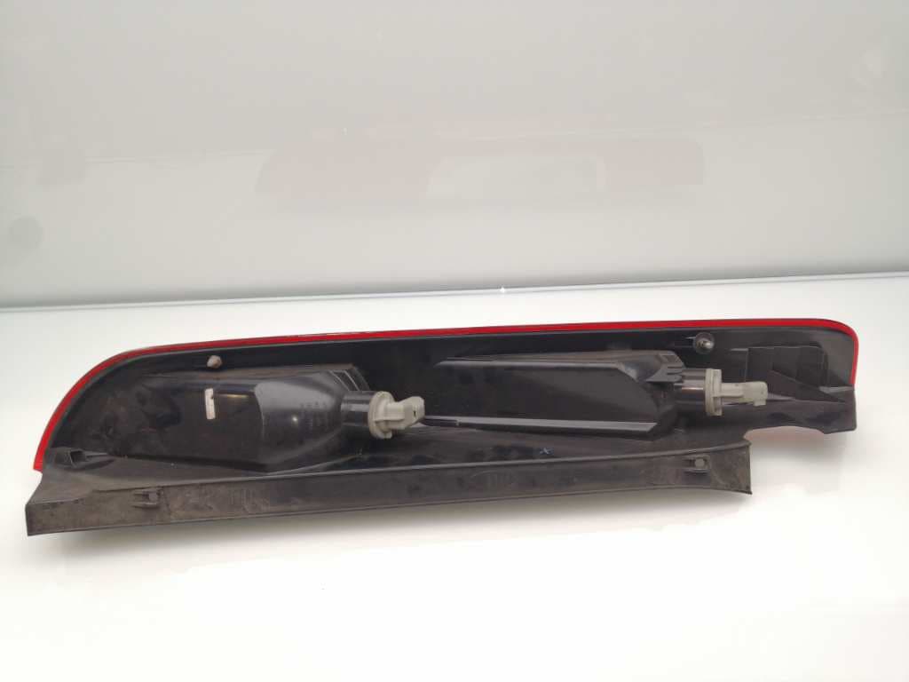 Piloto trasero derecho FORD FOCUS BERLINA (CAP) 2