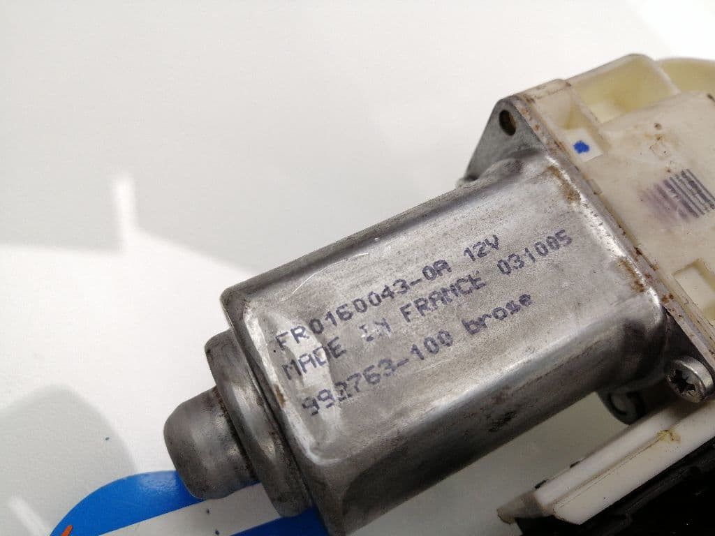 Motor elevalunas trasero izquierdo VOLVO S60 BERLINA 4