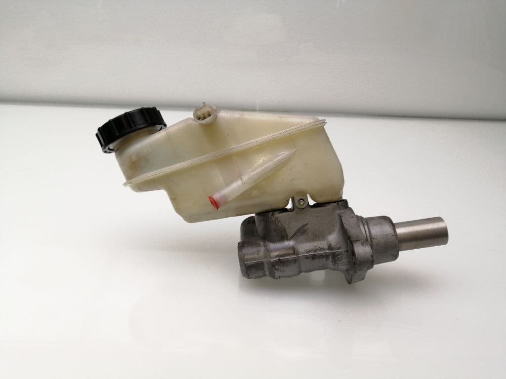 Bomba freno TOYOTA YARIS (NCP1/NLP1/SCP1)