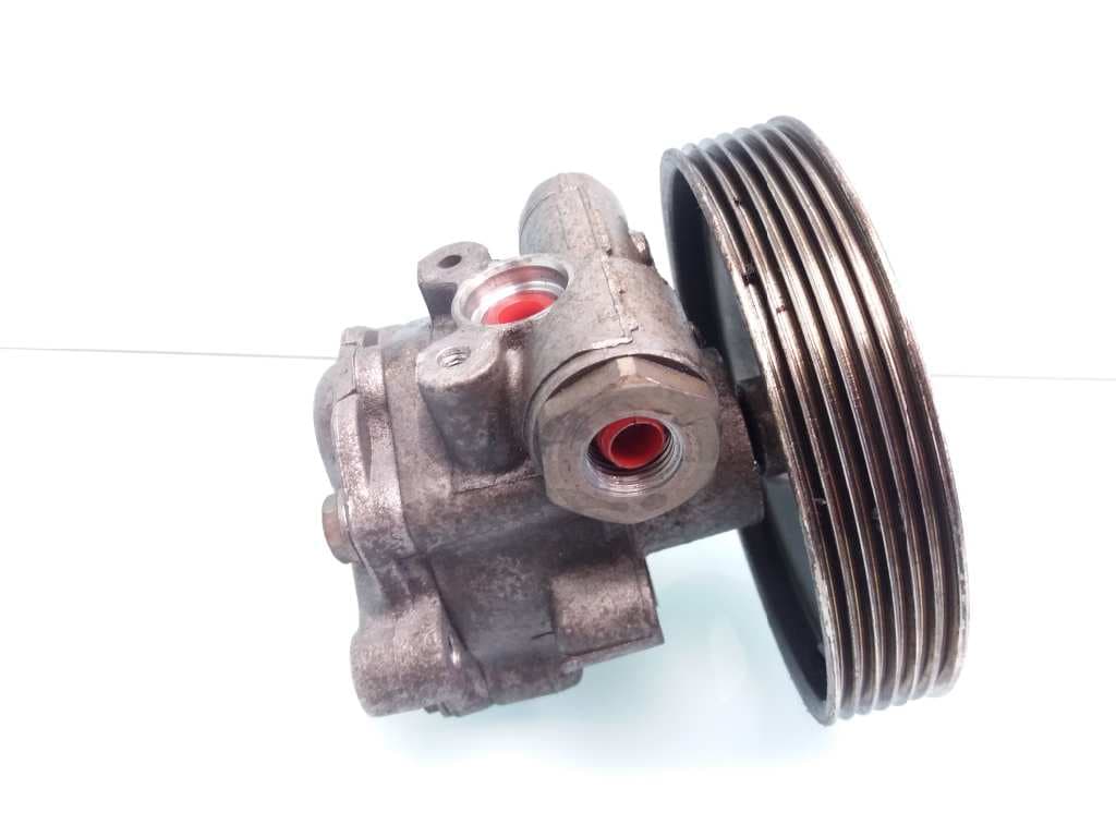 Bomba direccion FORD FIESTA (CBK) 2