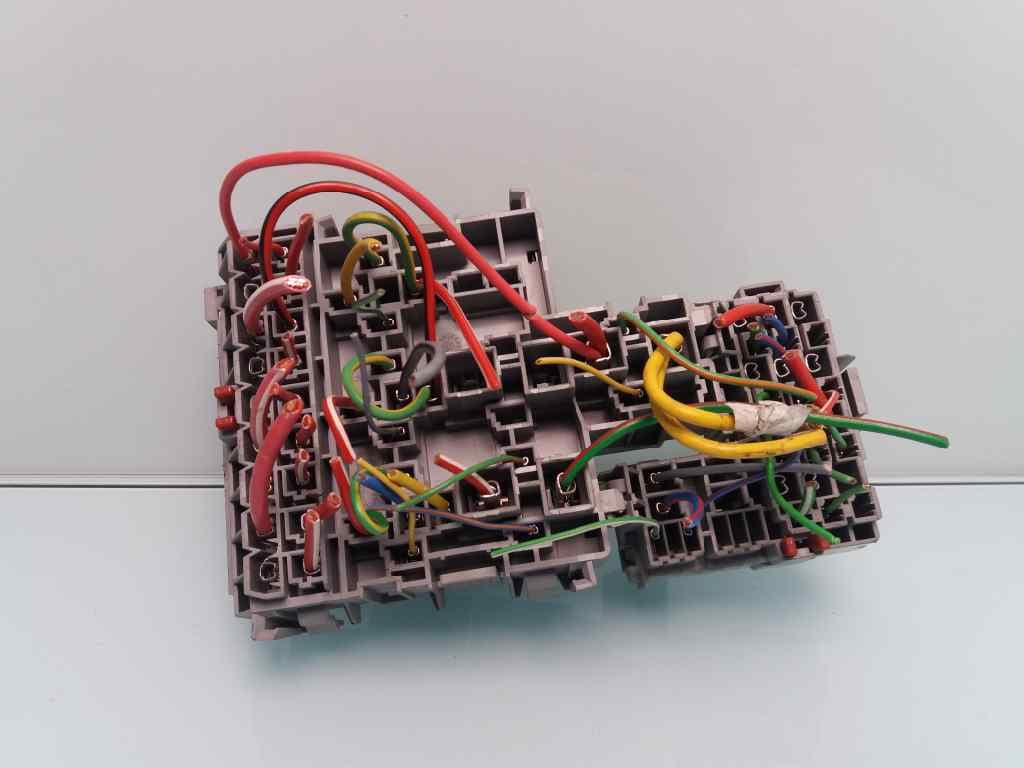 Caja reles / fusibles VOLVO XC90 2