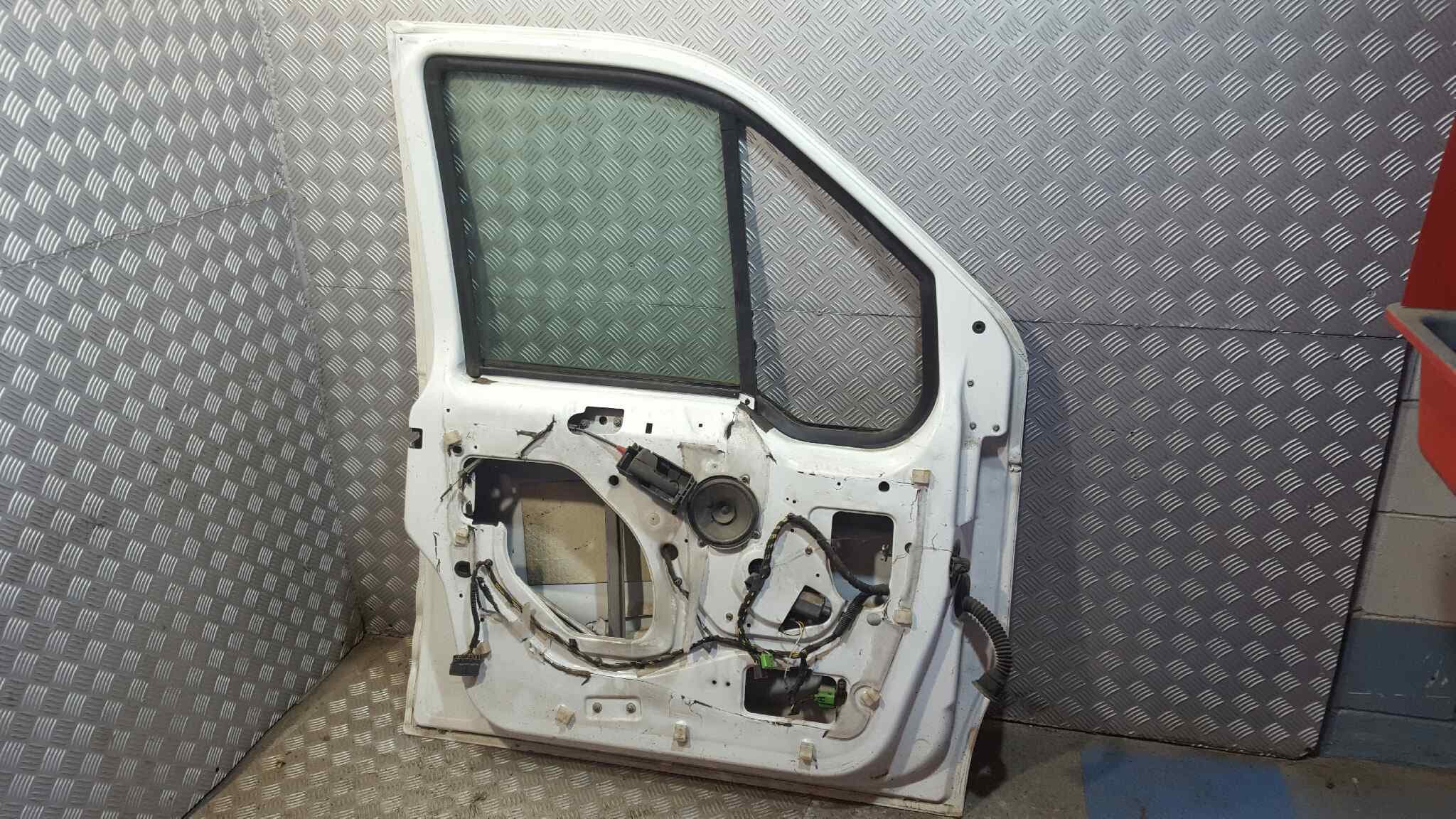 Puerta delantera izquierda FORD TRANSIT CONNECT (TC7) 2