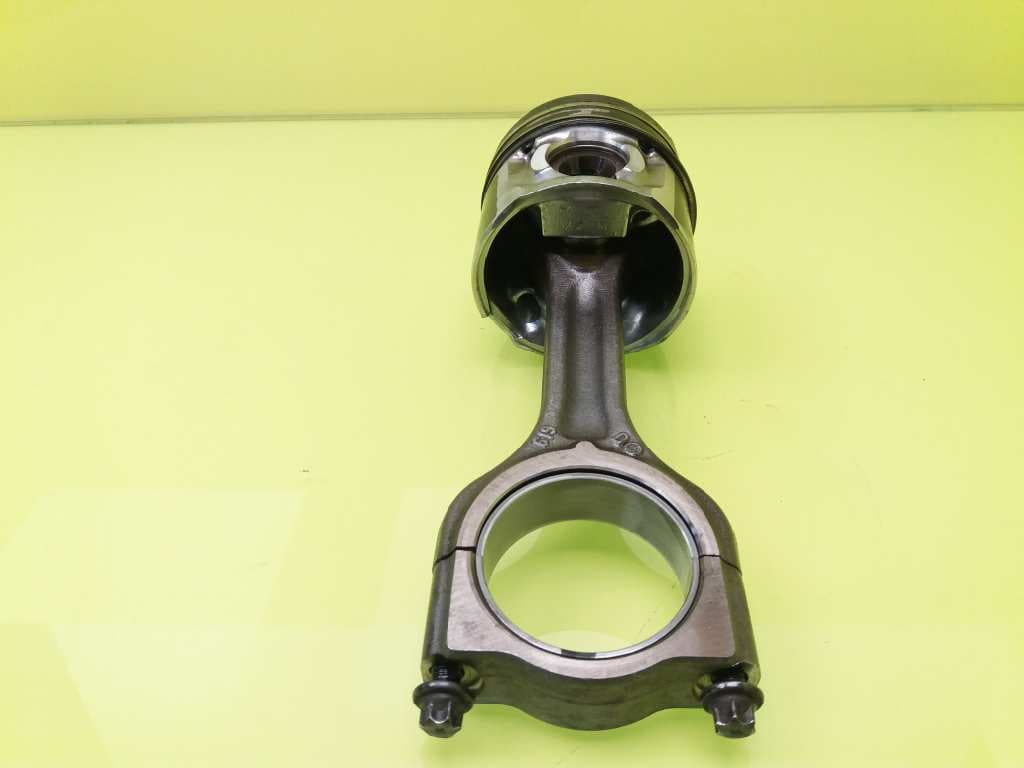 Piston CITROEN C4 COUPE 4