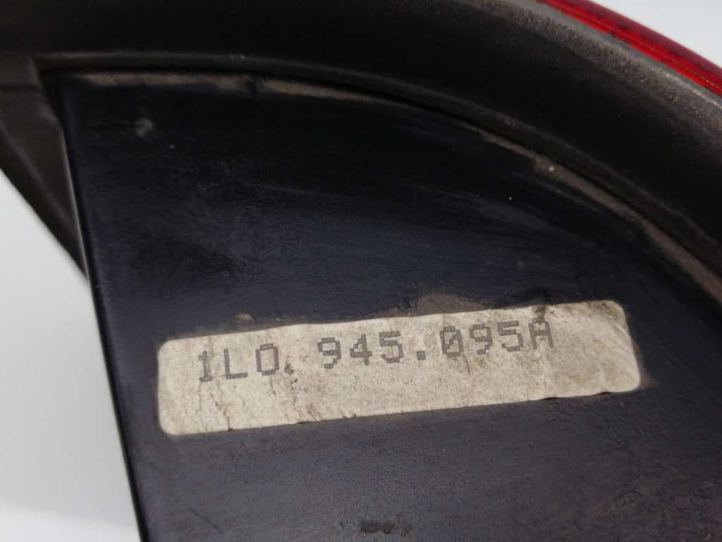 Piloto trasero izquierdo SEAT TOLEDO (1L) 3