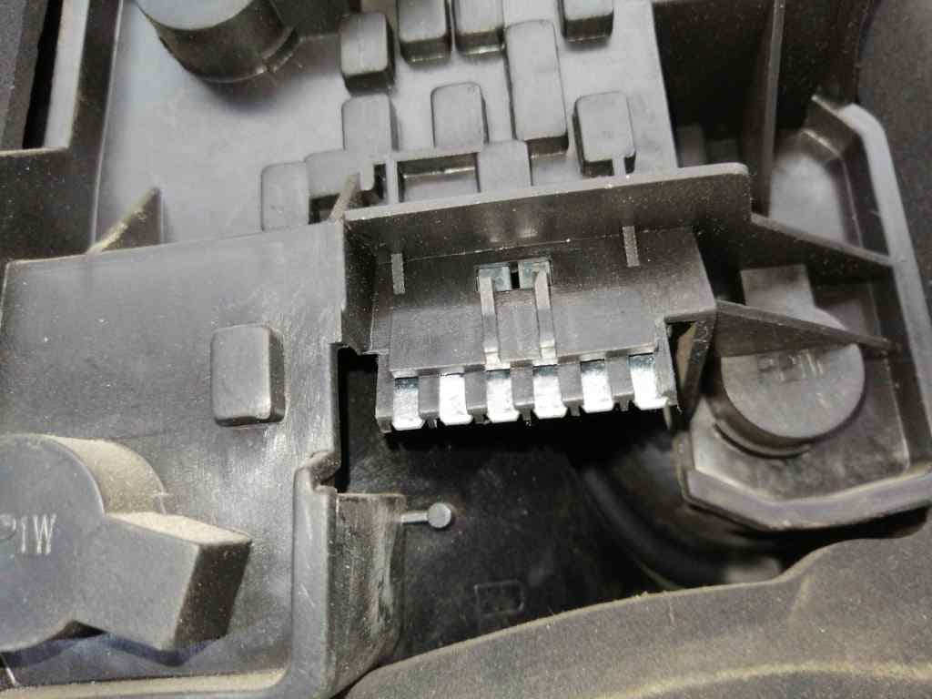 Piloto trasero derecho MG SERIE 45 (T/RT) 5
