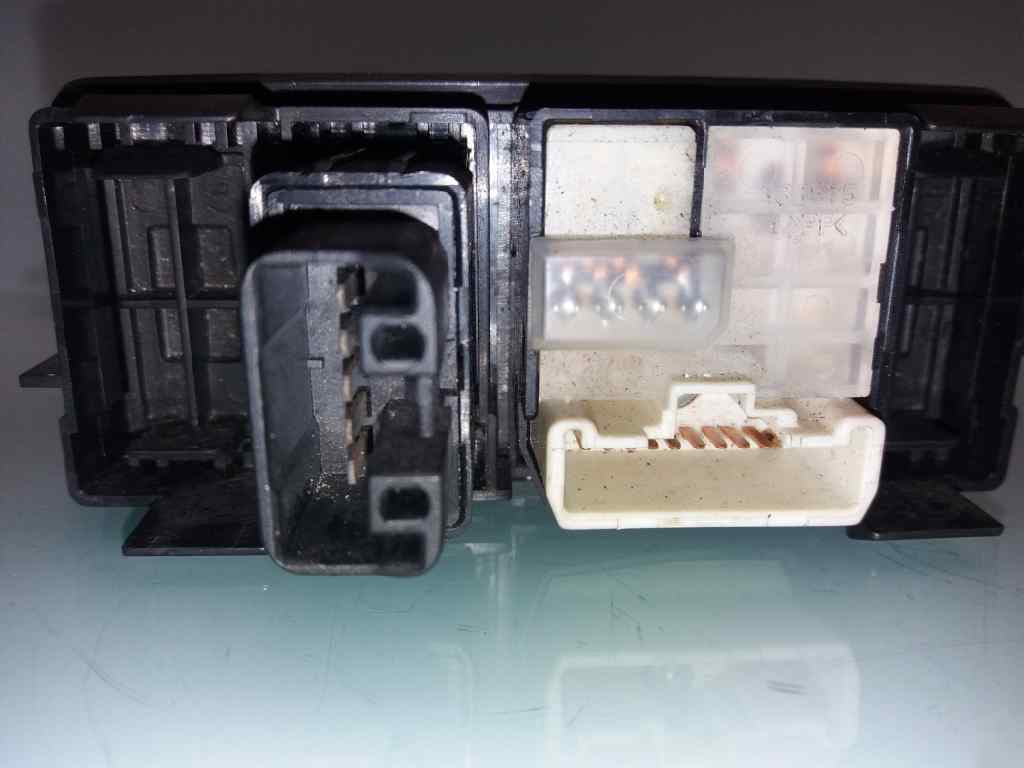 Mando retrovisor TOYOTA AVENSIS 3