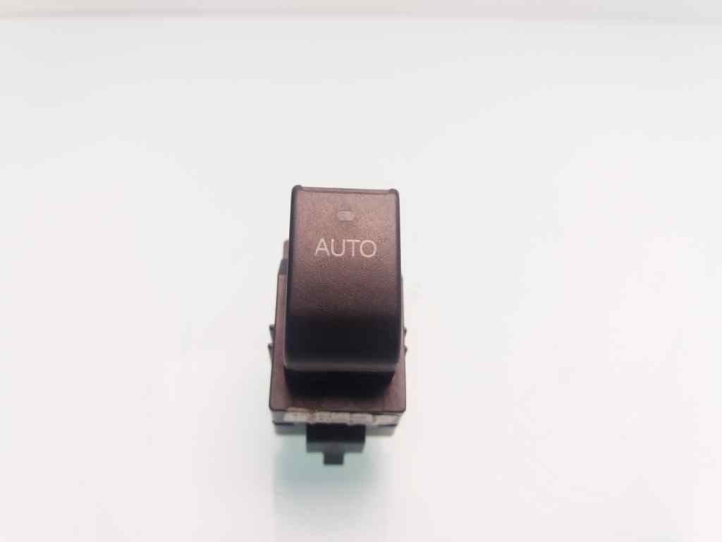 Mando elevalunas trasero derecho TOYOTA AVENSIS