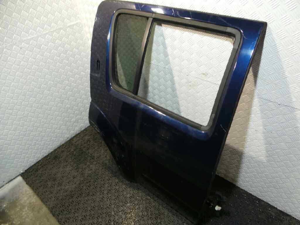 Puerta trasera derecha NISSAN PATHFINDER (R51) 3