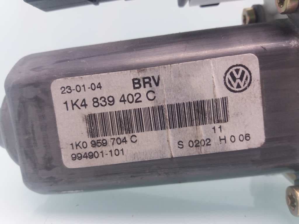 Motor elevalunas trasero derecho VOLKSWAGEN GOLF V BERLINA (1K1) 4