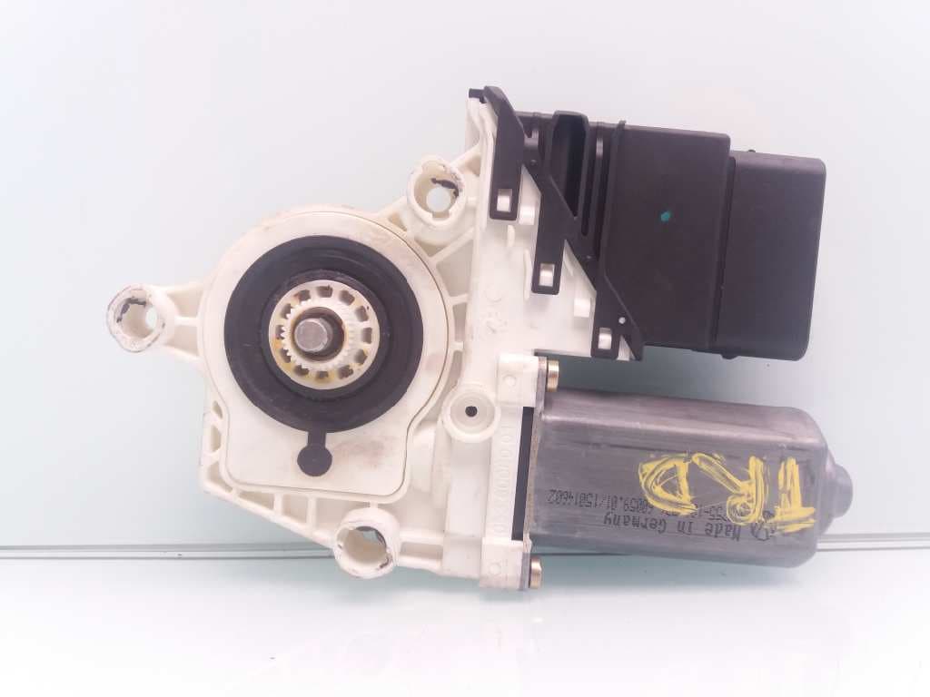 Motor elevalunas trasero derecho VOLKSWAGEN GOLF V BERLINA (1K1) 3
