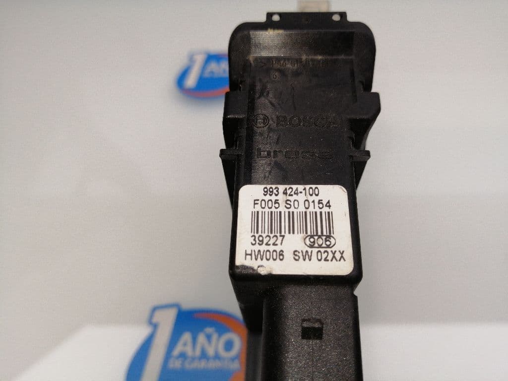Motor elevalunas trasero izquierdo VOLKSWAGEN GOLF V BERLINA (1K1) 4