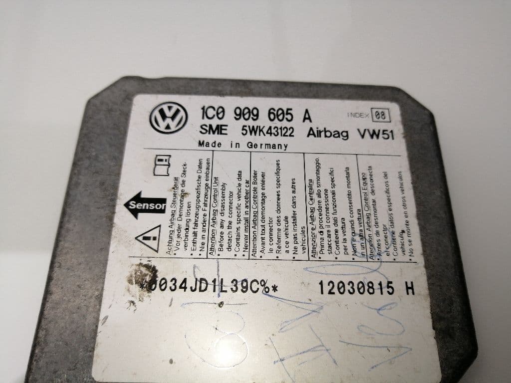 Centralita airbag VOLKSWAGEN GOLF IV BERLINA (1J1) 3