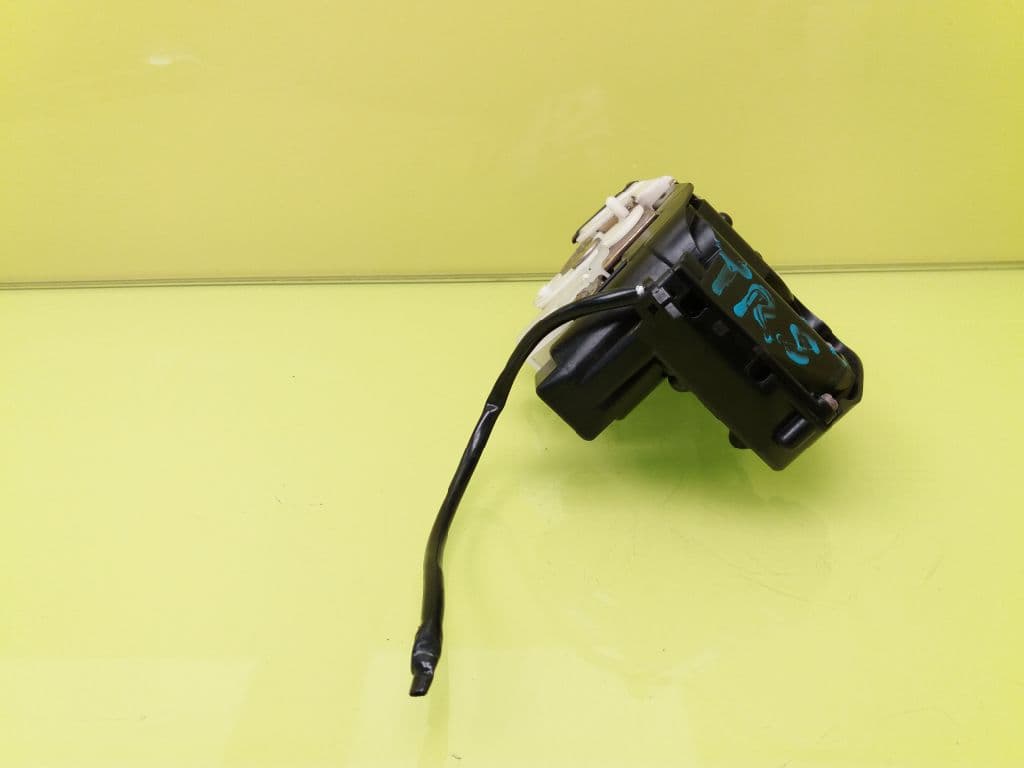 Cerradura puerta trasera derecha HONDA CR-V 3