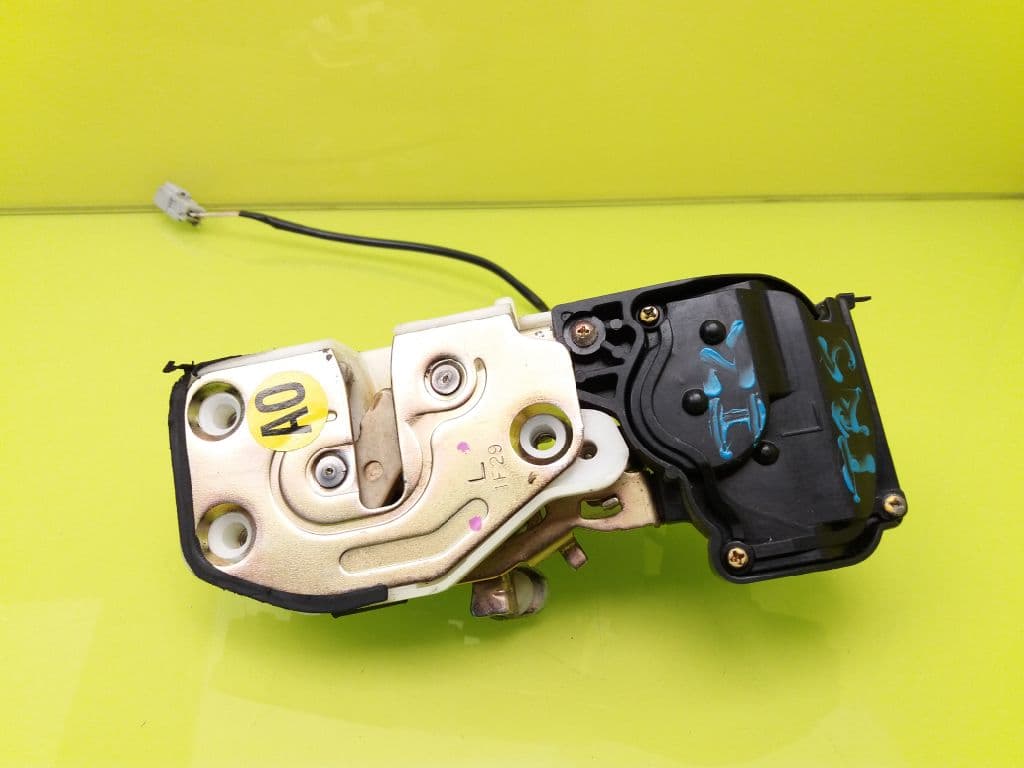 Cerradura puerta trasera izquierda HONDA CR-V
