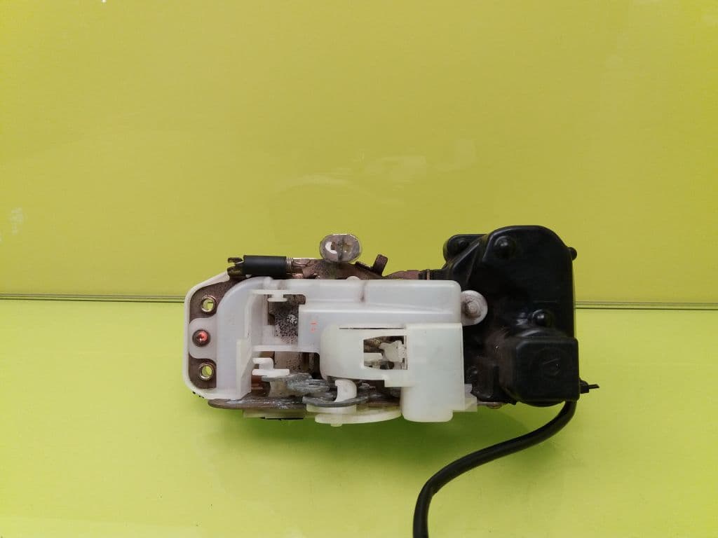 Cerradura puerta trasera izquierda HONDA CR-V 5