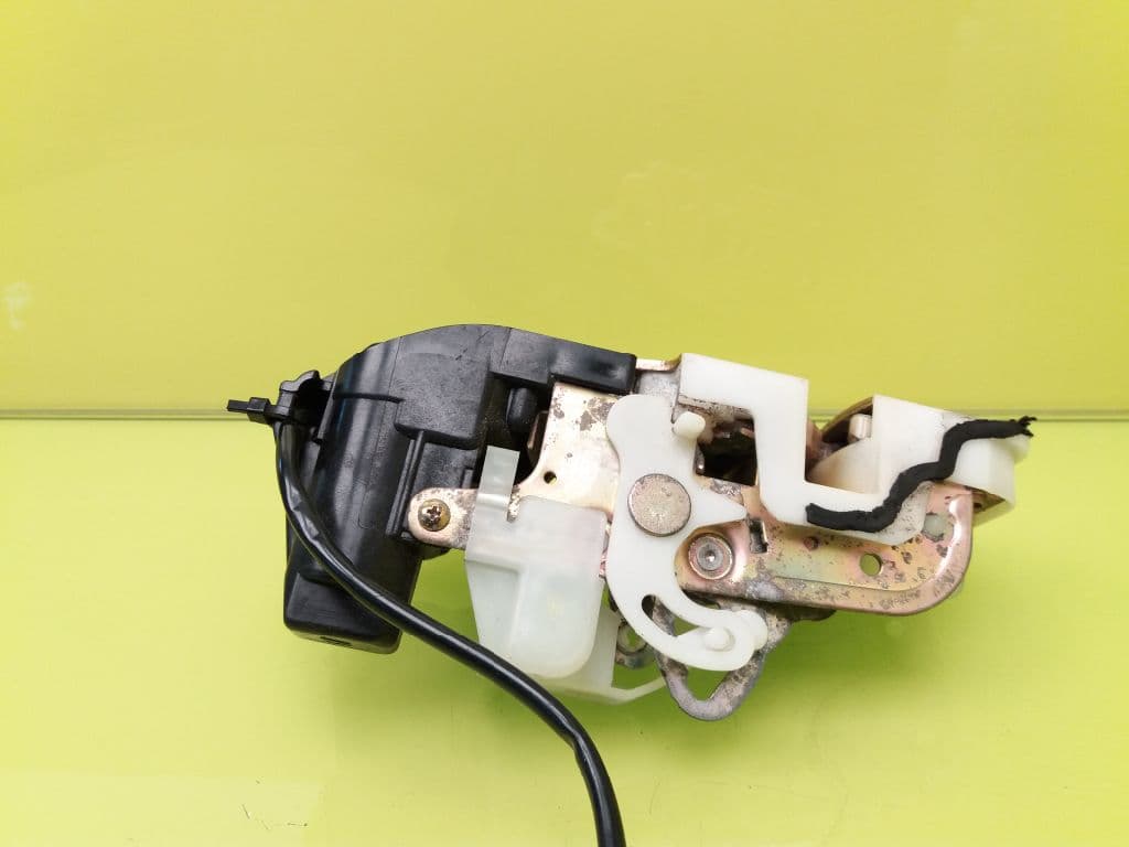 Cerradura puerta trasera izquierda HONDA CR-V 3