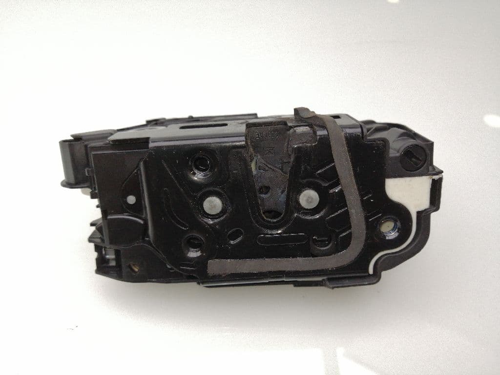 Cerradura puerta delantera derecha SKODA FABIA