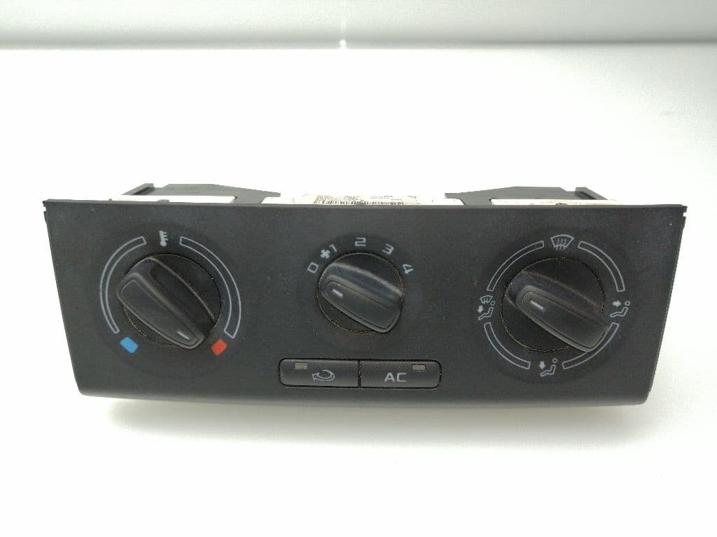 Recambio SKODA FABIA ref. 5J0820045D