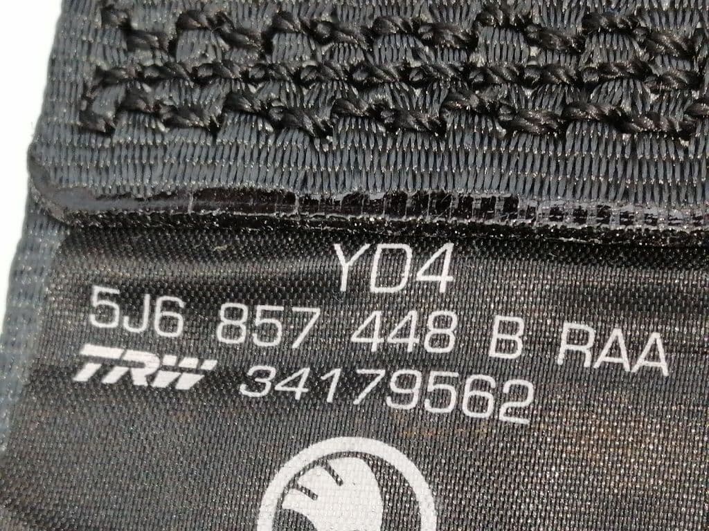 Cinturon seguridad trasero derecho SKODA FABIA 3