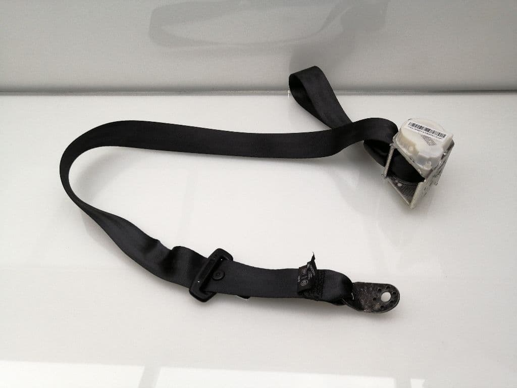 Cinturon seguridad trasero derecho SKODA FABIA