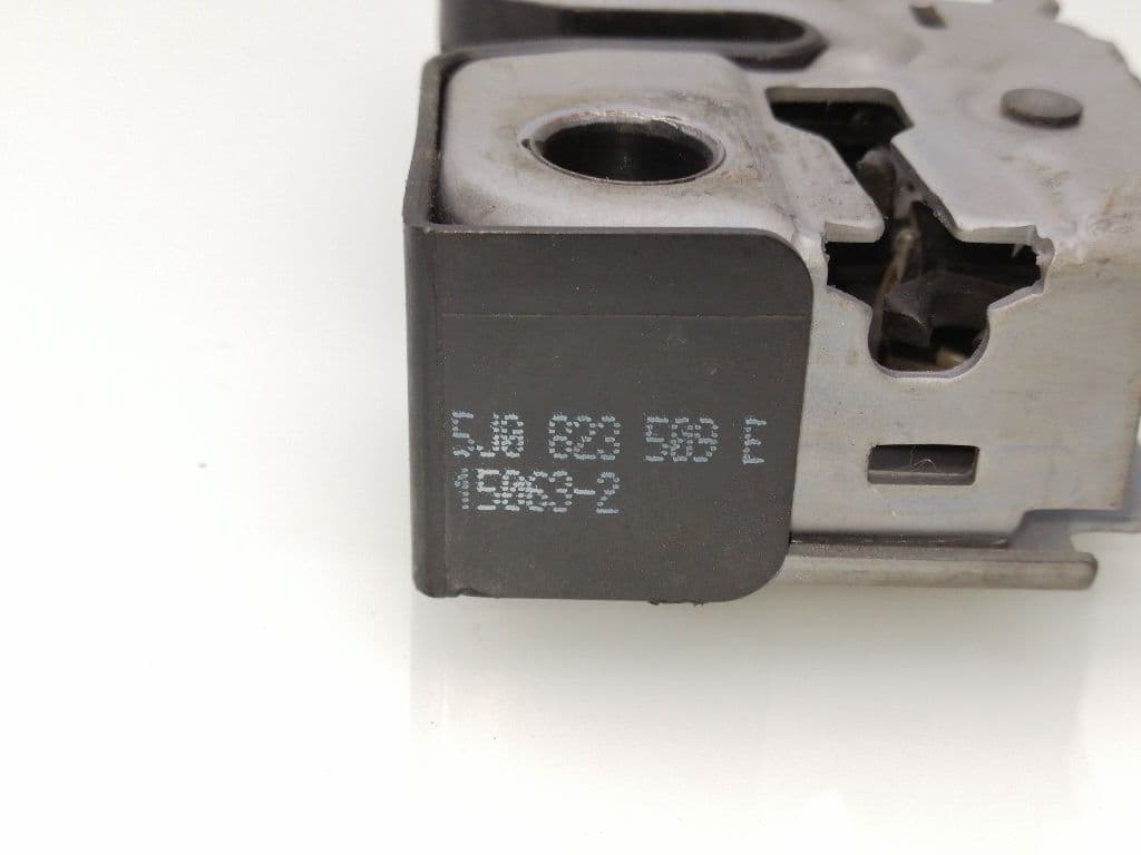 Cerradura capot SKODA FABIA 3