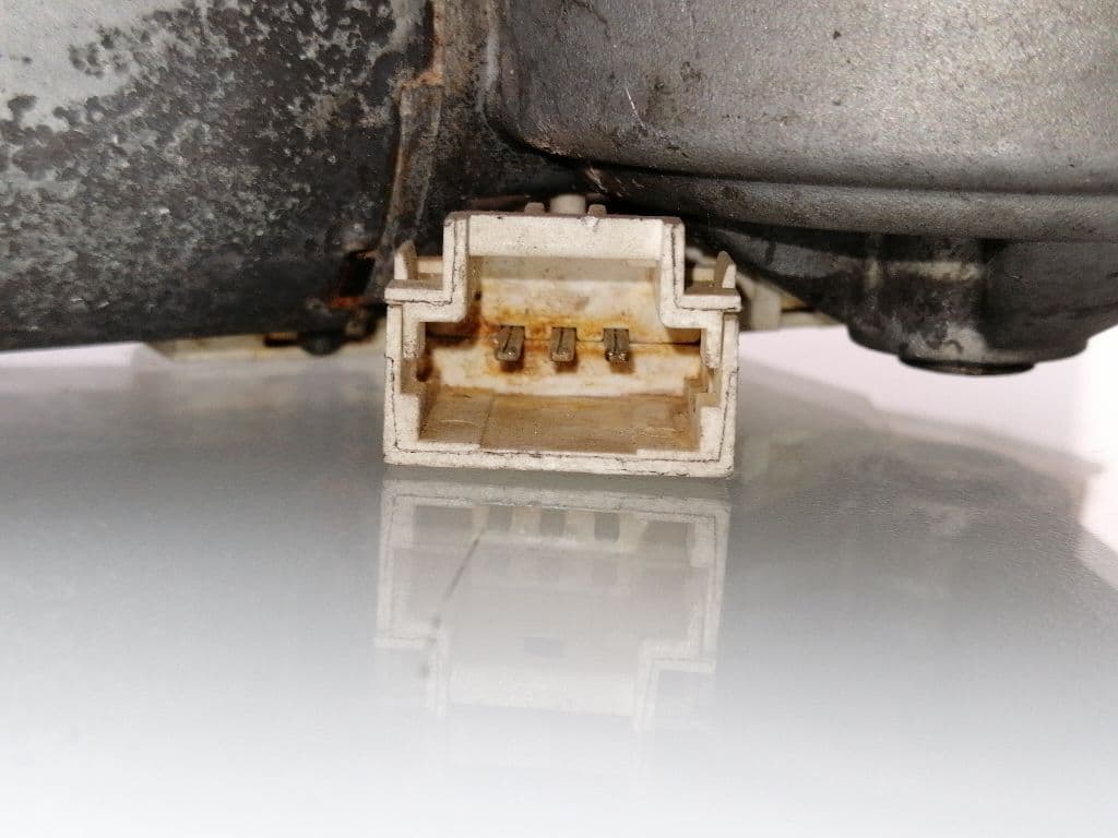 Motor limpia trasero RENAULT CLIO III 4