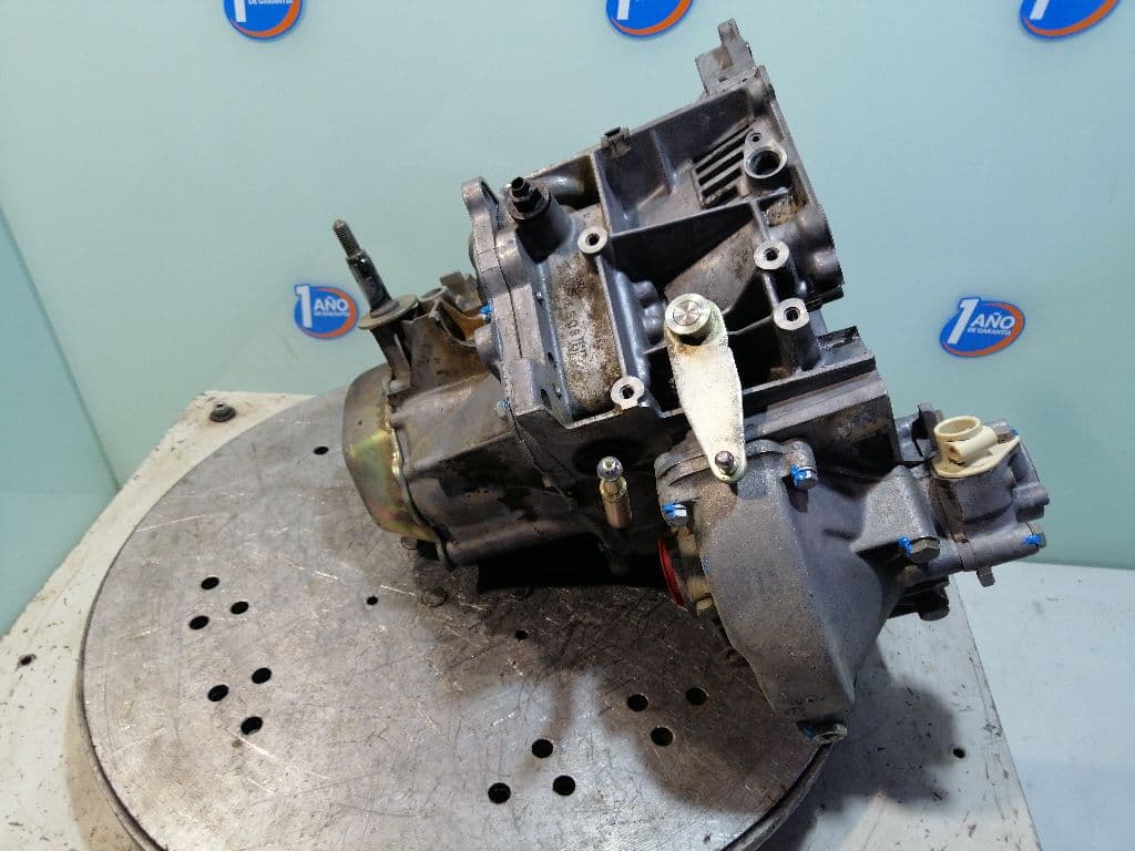 Caja cambios PEUGEOT 205 BERLINA 5