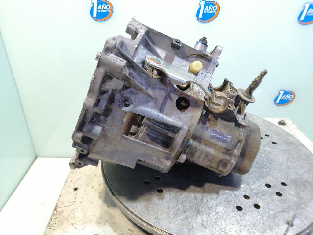 Caja cambios PEUGEOT 205 BERLINA 4