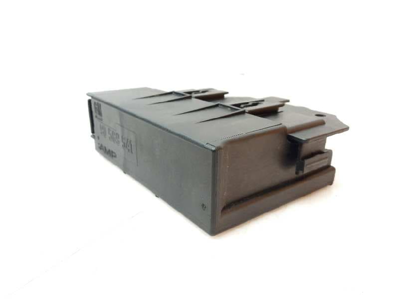 Caja reles / fusibles OPEL MERIVA 2