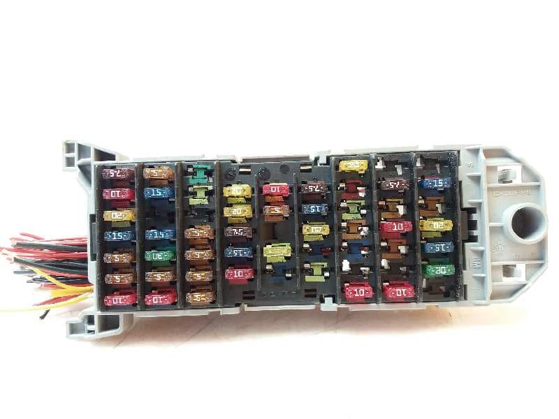 Caja reles / fusibles OPEL MERIVA
