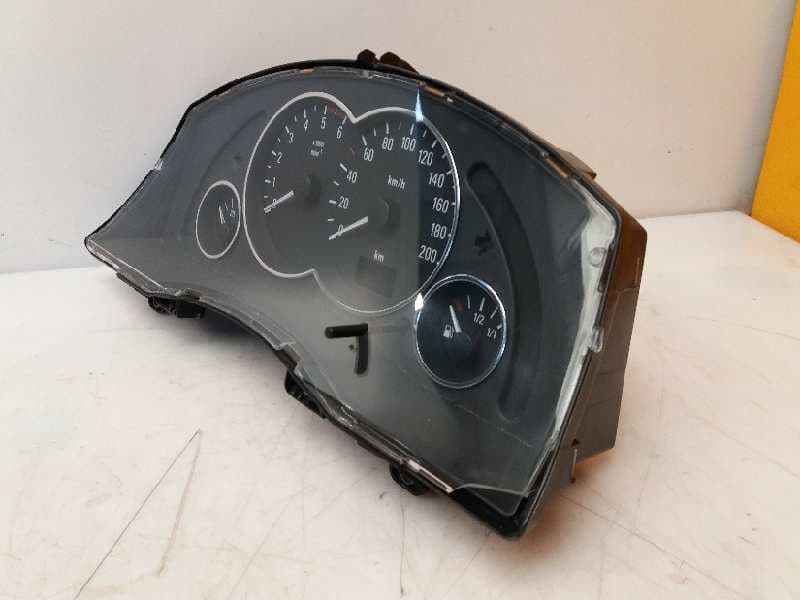 Cuadro instrumentos OPEL MERIVA 4