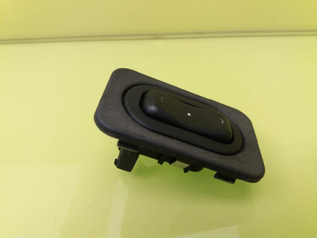 Mando elevalunas delantero derecho OPEL MERIVA 5