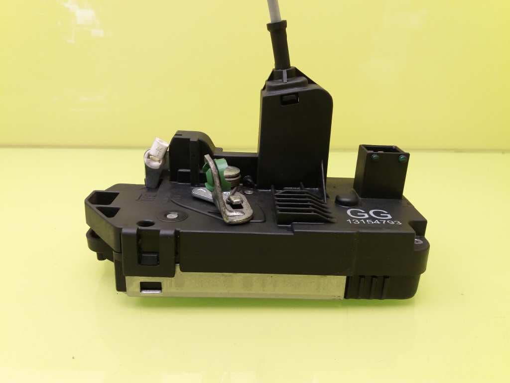 Cerradura puerta trasera derecha OPEL MERIVA 5