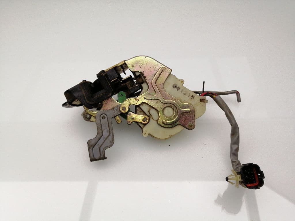 Cerradura puerta delantera derecha KIA SORENTO 2
